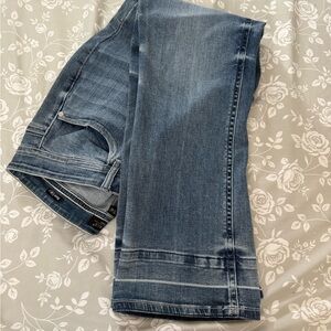 🔥Brand new Judy Blue🔥